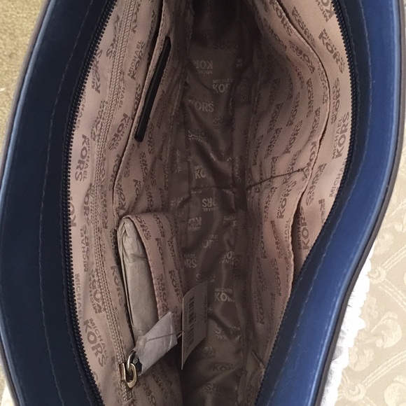 Brand New Authentic Michael Kors Bag - Picture 4 of 5